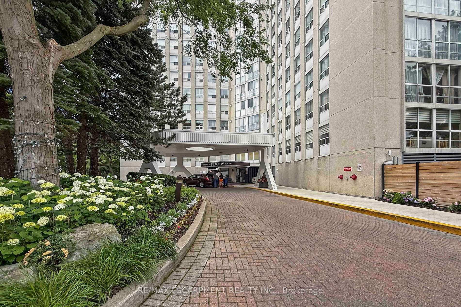 Photo 27 of Unit 2804, 3650 Kaneff Crescent, Mississauga, Mississauga Valleys — HOMEH