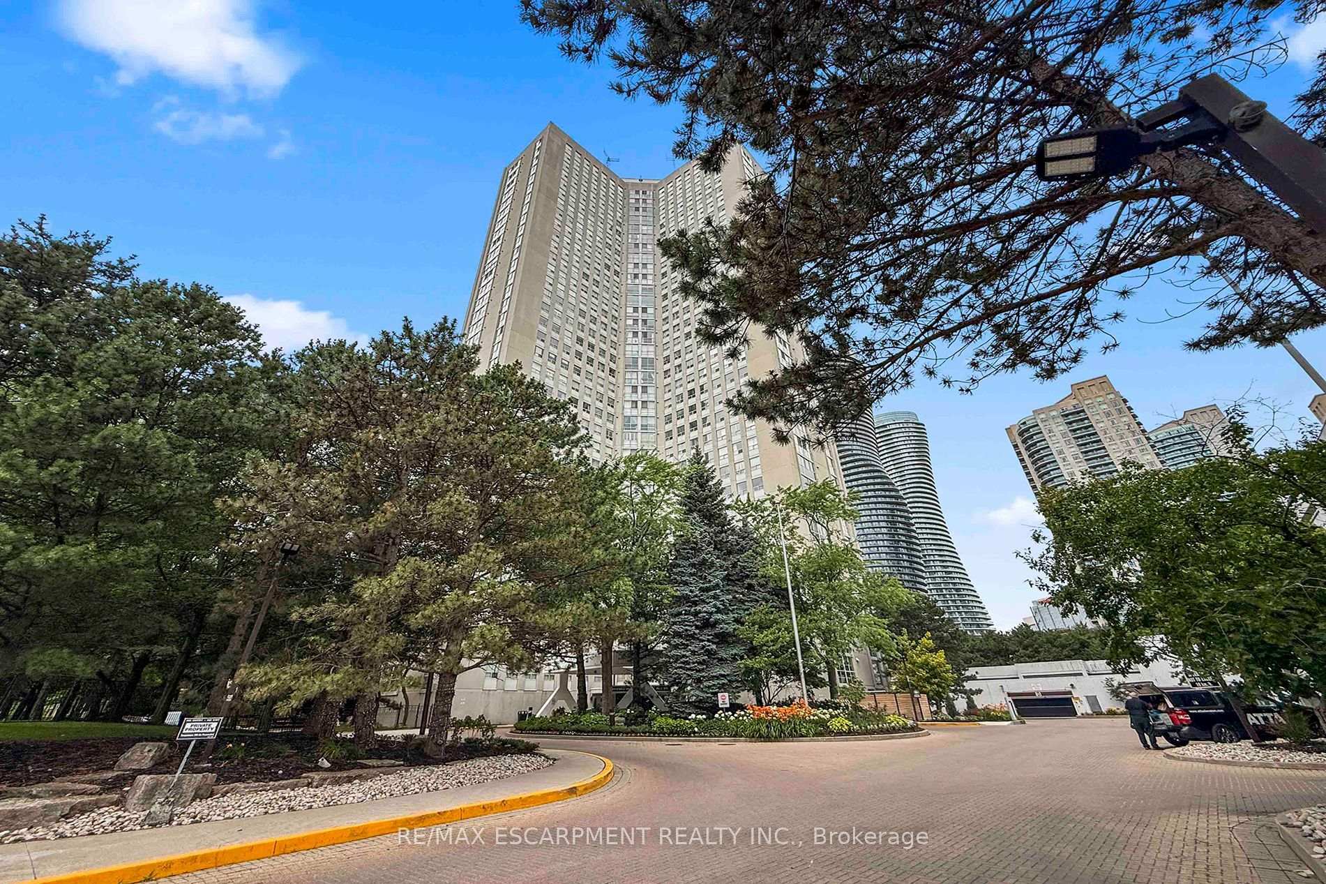 Photo 28 of Unit 2804, 3650 Kaneff Crescent, Mississauga, Mississauga Valleys — HOMEH