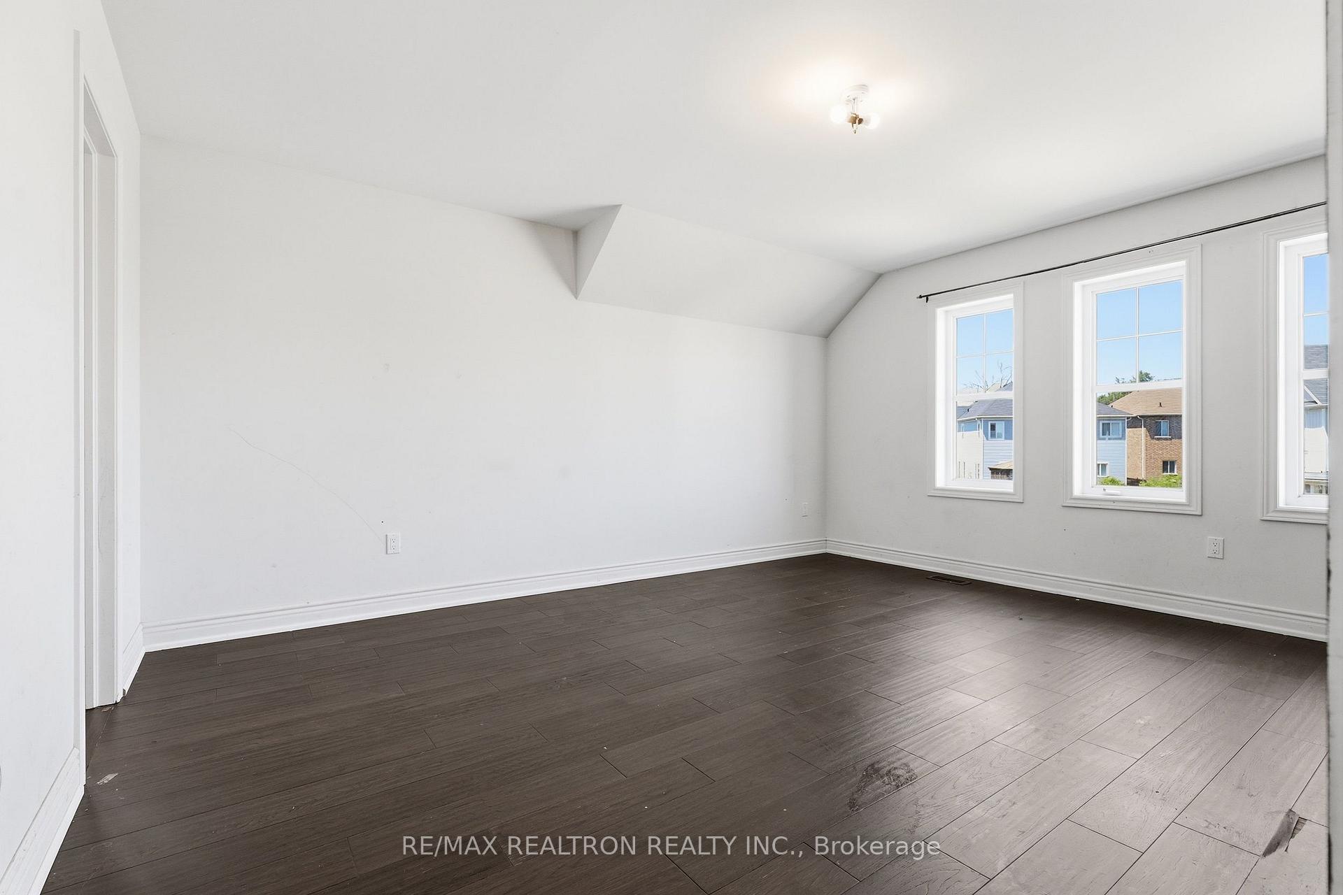 Photo 21 of 214 Irwin Street, Shelburne — HOMEH