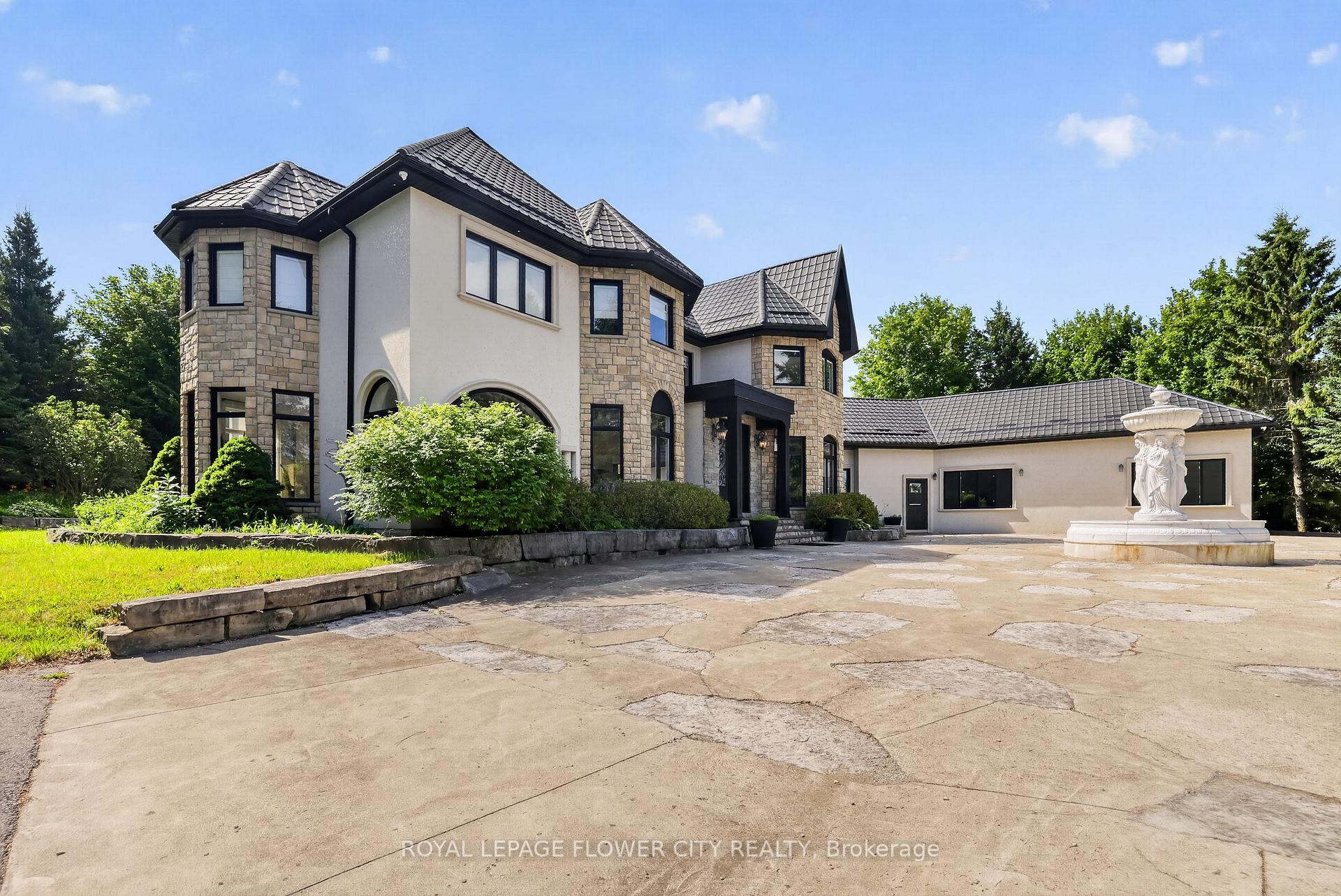 Photo 10 of 1 Flaherty Lane, Caledon, Rural Caledon — HOMEH