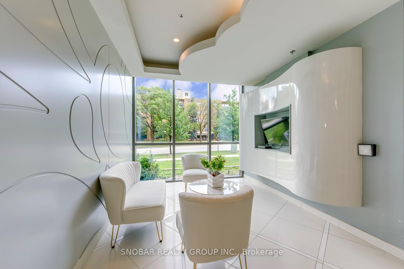Photo 4 of Unit 618, 80 Esther Lorrie Drive, Etobicoke, West Humber-Clairville — HOMEH
