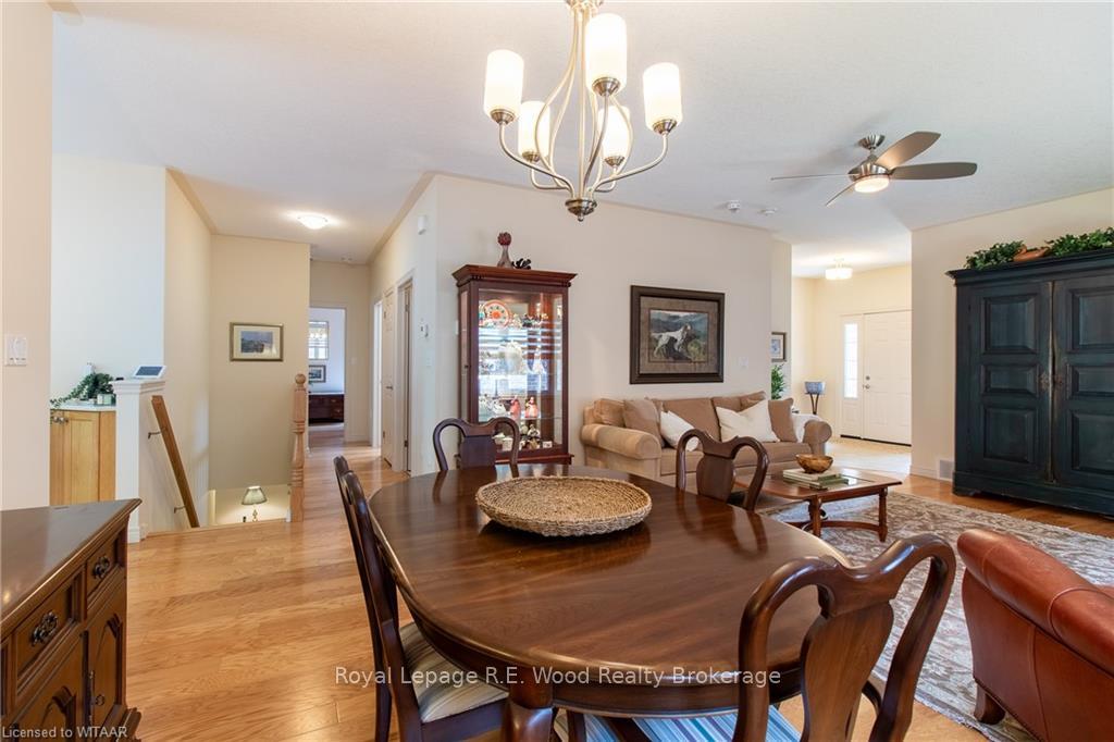 Photo 9 of 6 Esseltine Drive, Tillsonburg — HOMEH