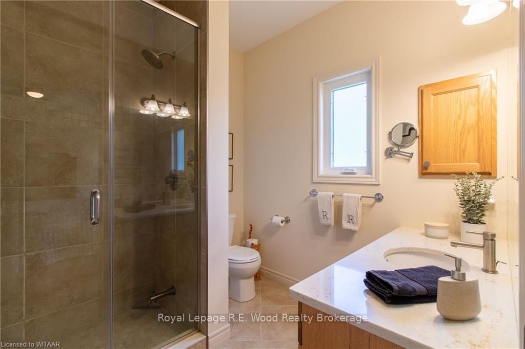 Photo 20 of 6 Esseltine Drive, Tillsonburg — HOMEH