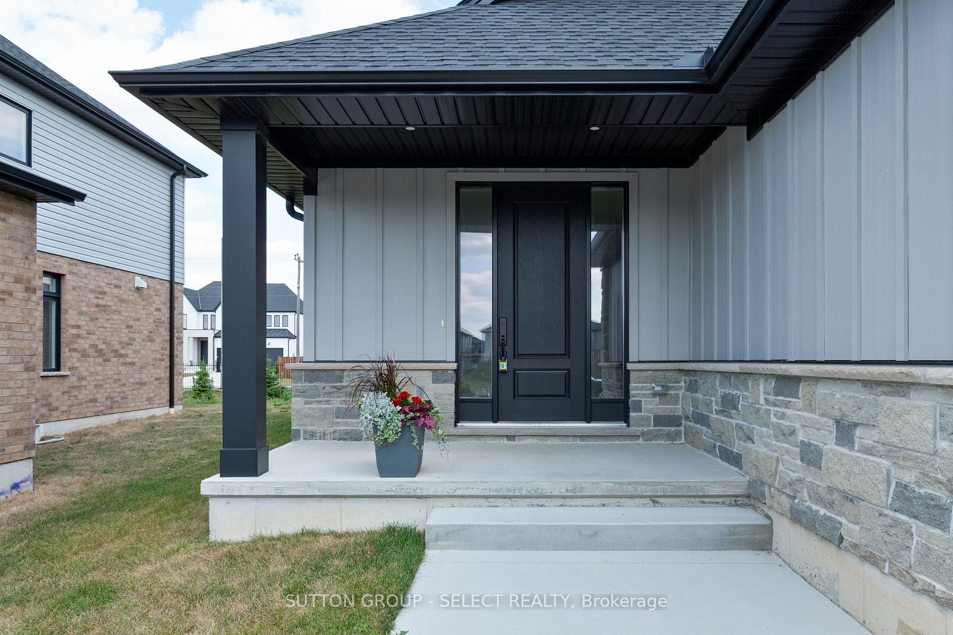 Photo 3 of 16 Kelly Drive, Zorra, Thamesford — HOMEH