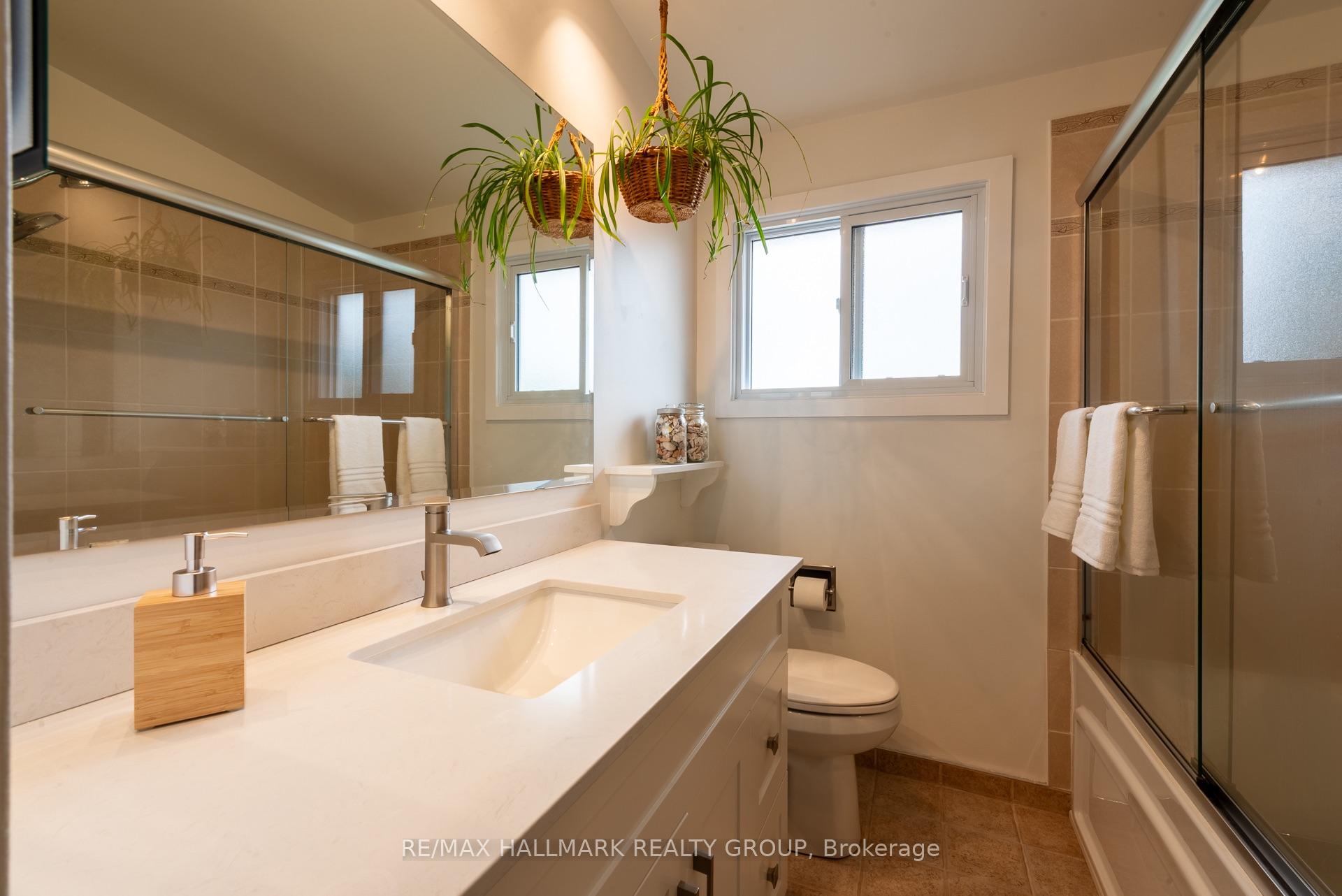 Photo 17 of 2148 Dunelm Street, Ottawa, Elmvale Acres/Urbandale — HOMEH