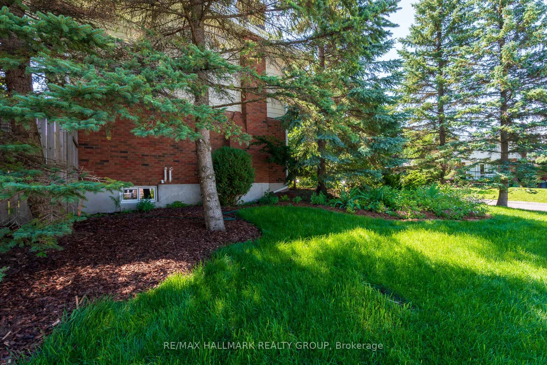 Photo 25 of 2148 Dunelm Street, Ottawa, Elmvale Acres/Urbandale — HOMEH