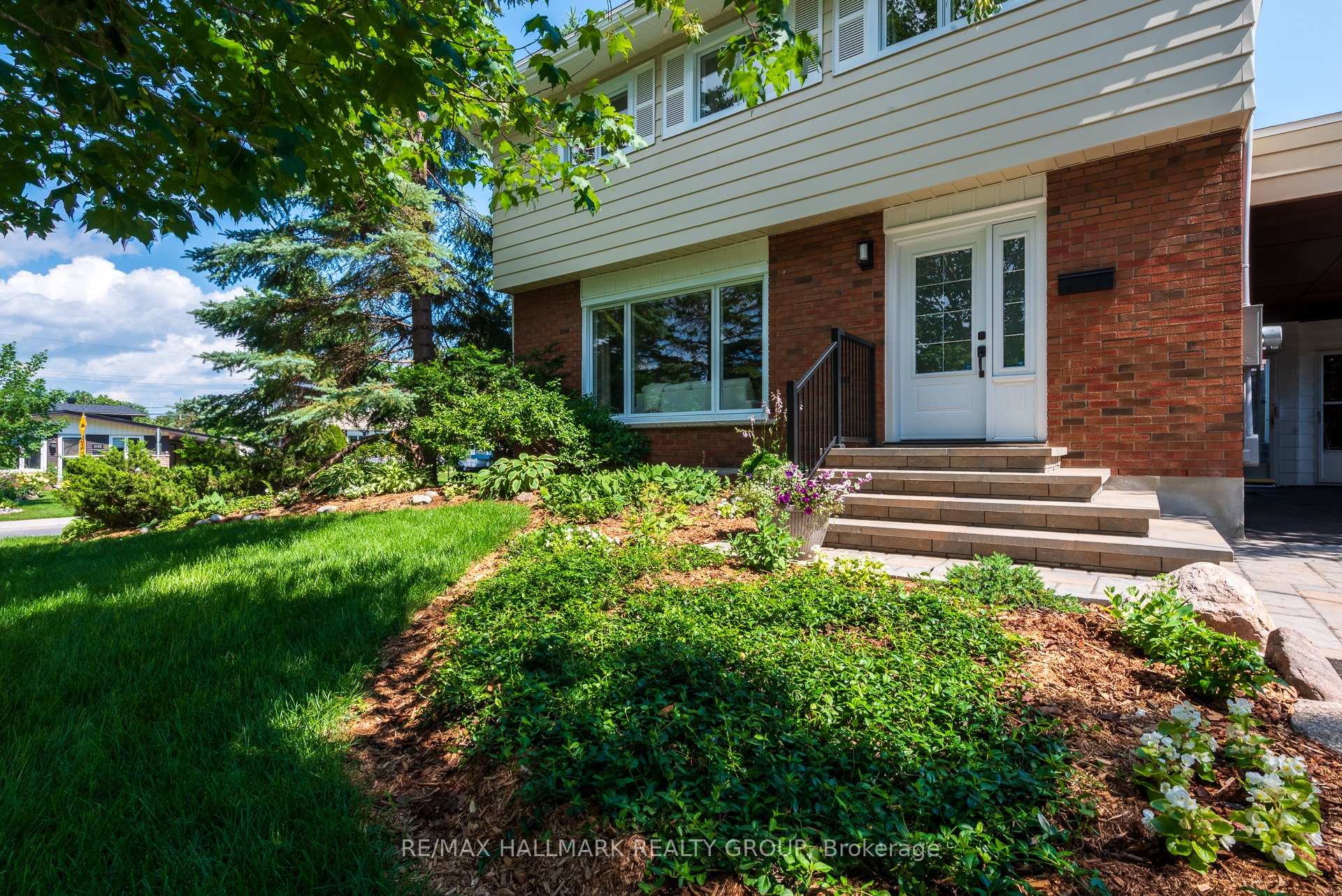 Photo 32 of 2148 Dunelm Street, Ottawa, Elmvale Acres/Urbandale — HOMEH