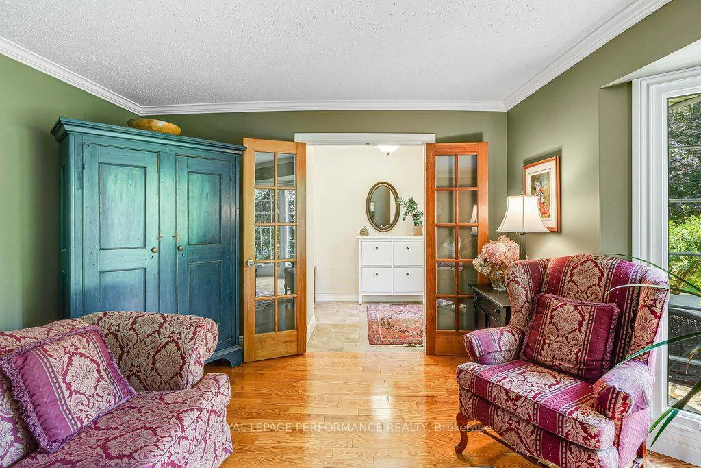 Photo 11 of 108 Condor Drive, Ottawa, Hunt Club/Western Community — HOMEH