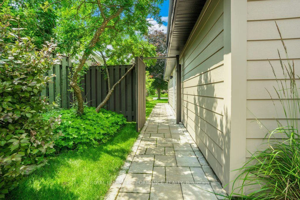 Photo 71 of 108 Condor Drive, Ottawa, Hunt Club/Western Community — HOMEH