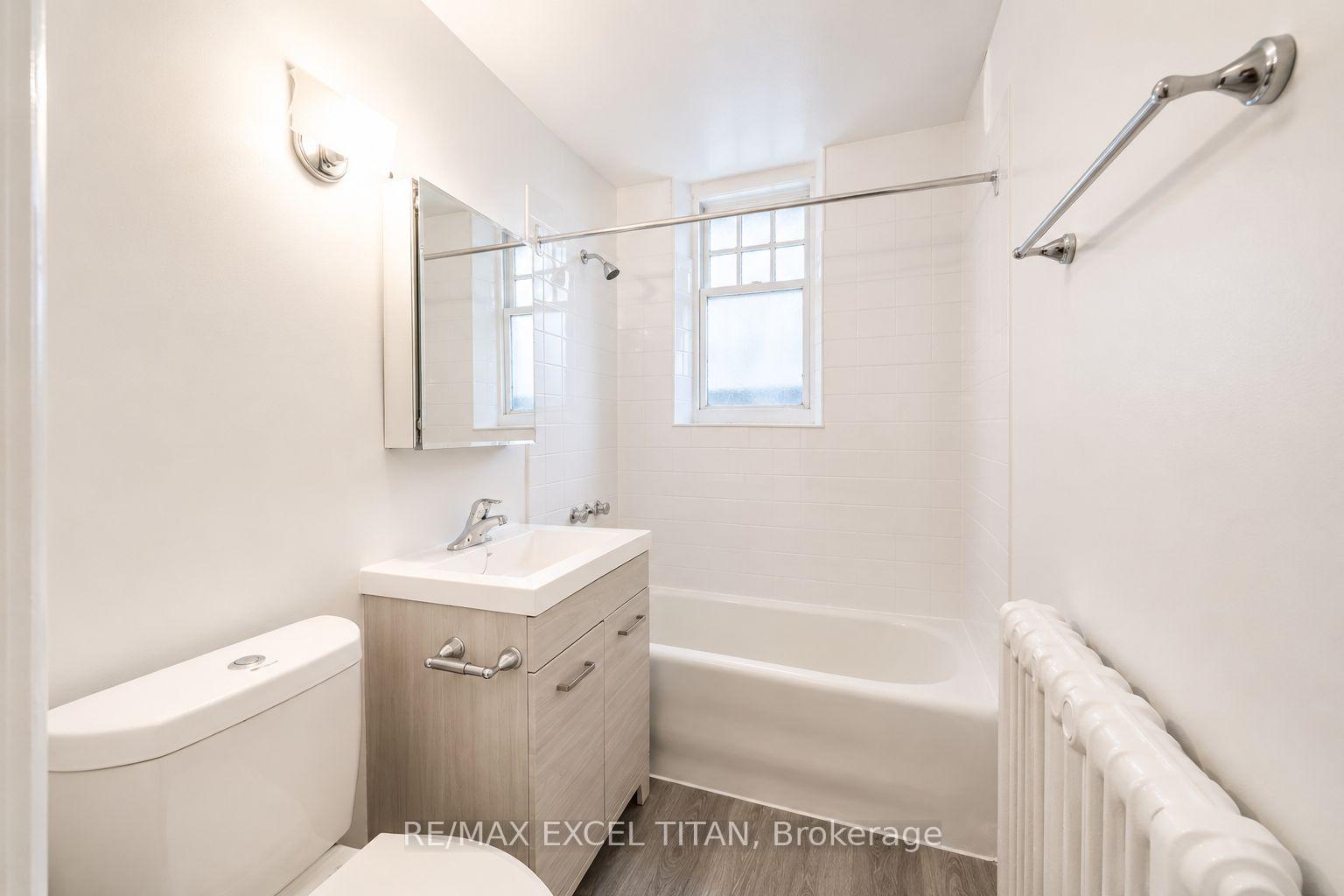 Photo 8 of Unit 65, 12 Kingston Road, Toronto, Woodbine Corridor — HOMEH