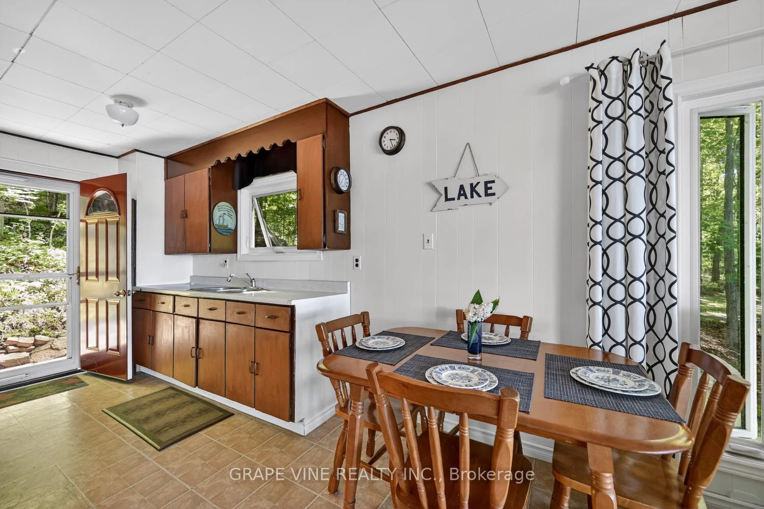 Photo 26 of 1010 Firefly Lane, Frontenac, Frontenac South — HOMEH
