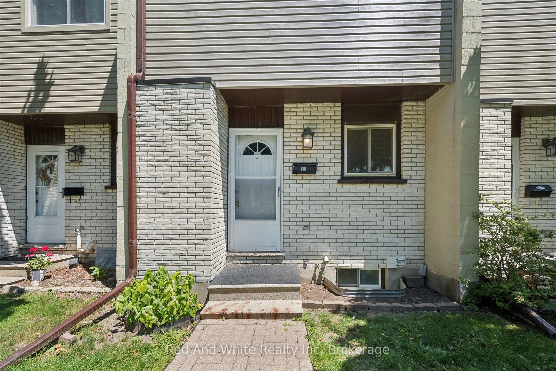 Photo 5 of Unit 11, 178 Grulke Street, Kitchener, Centreville Chicopee — HOMEH