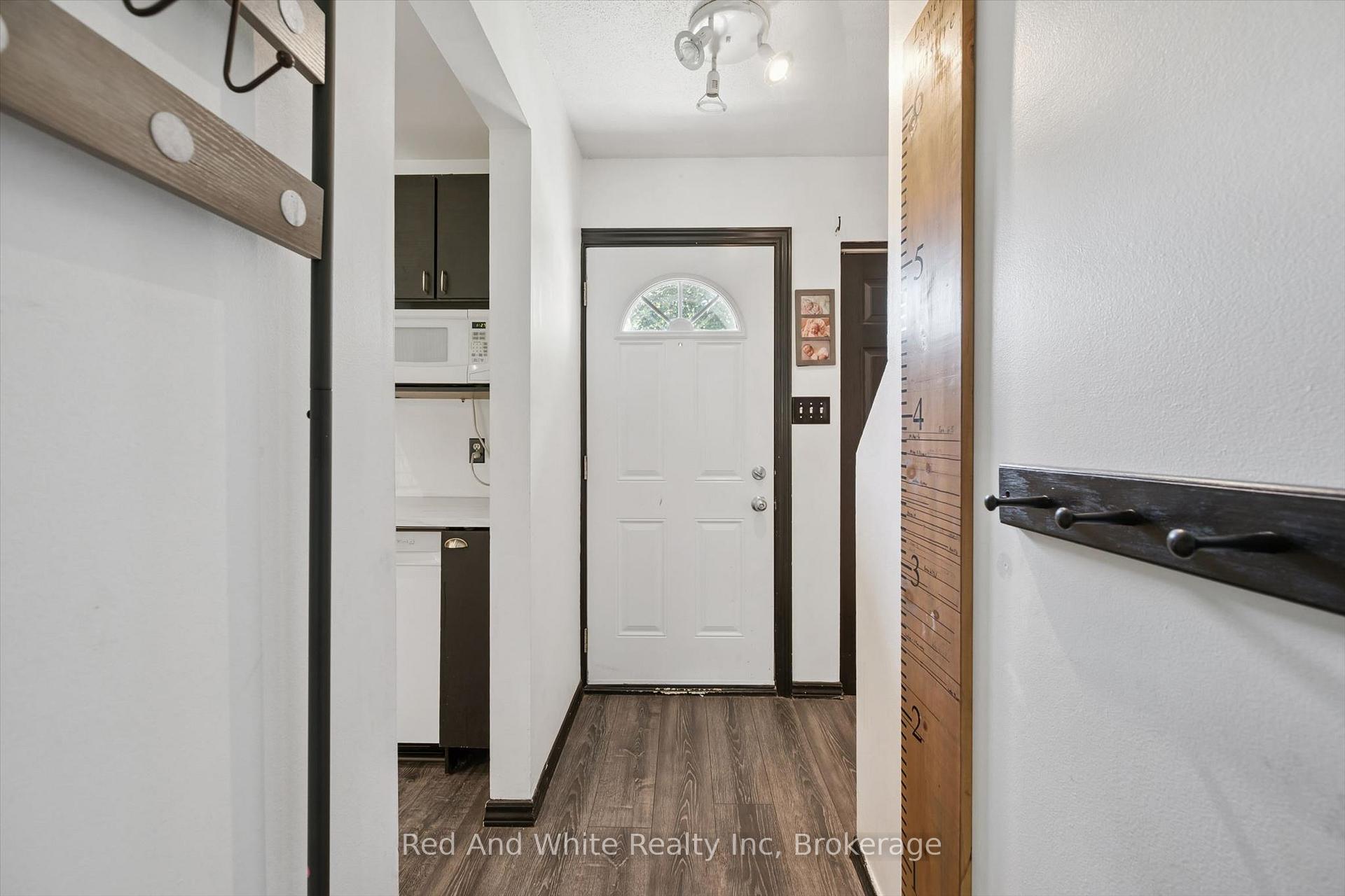 Photo 6 of Unit 11, 178 Grulke Street, Kitchener, Centreville Chicopee — HOMEH