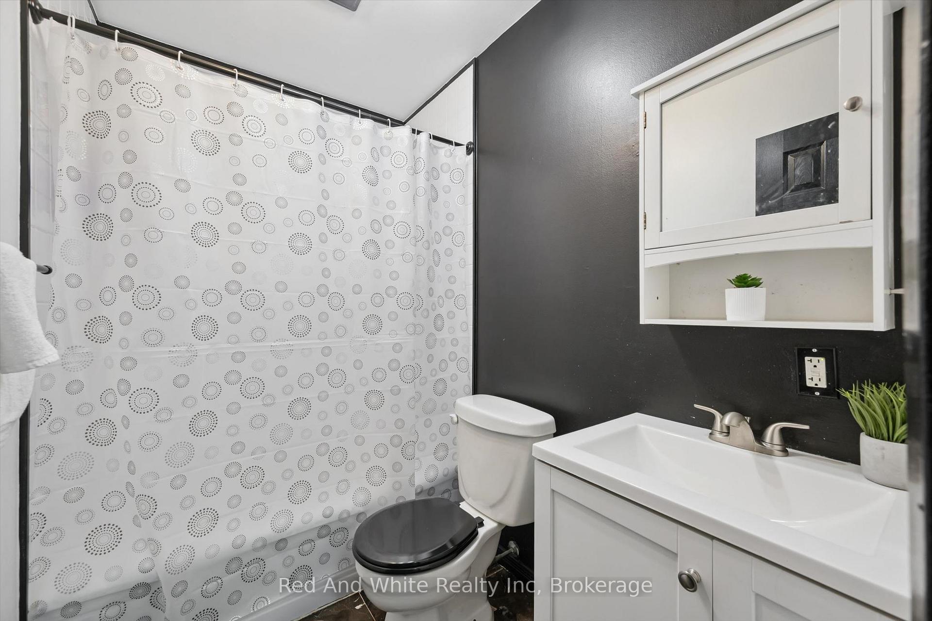 Photo 16 of Unit 11, 178 Grulke Street, Kitchener, Centreville Chicopee — HOMEH
