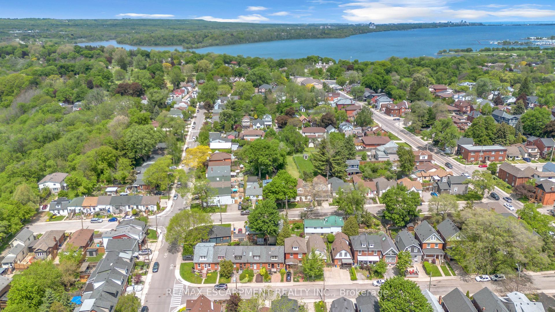 Photo 39 of 30 Sunset Avenue, Hamilton, Strathcona — HOMEH
