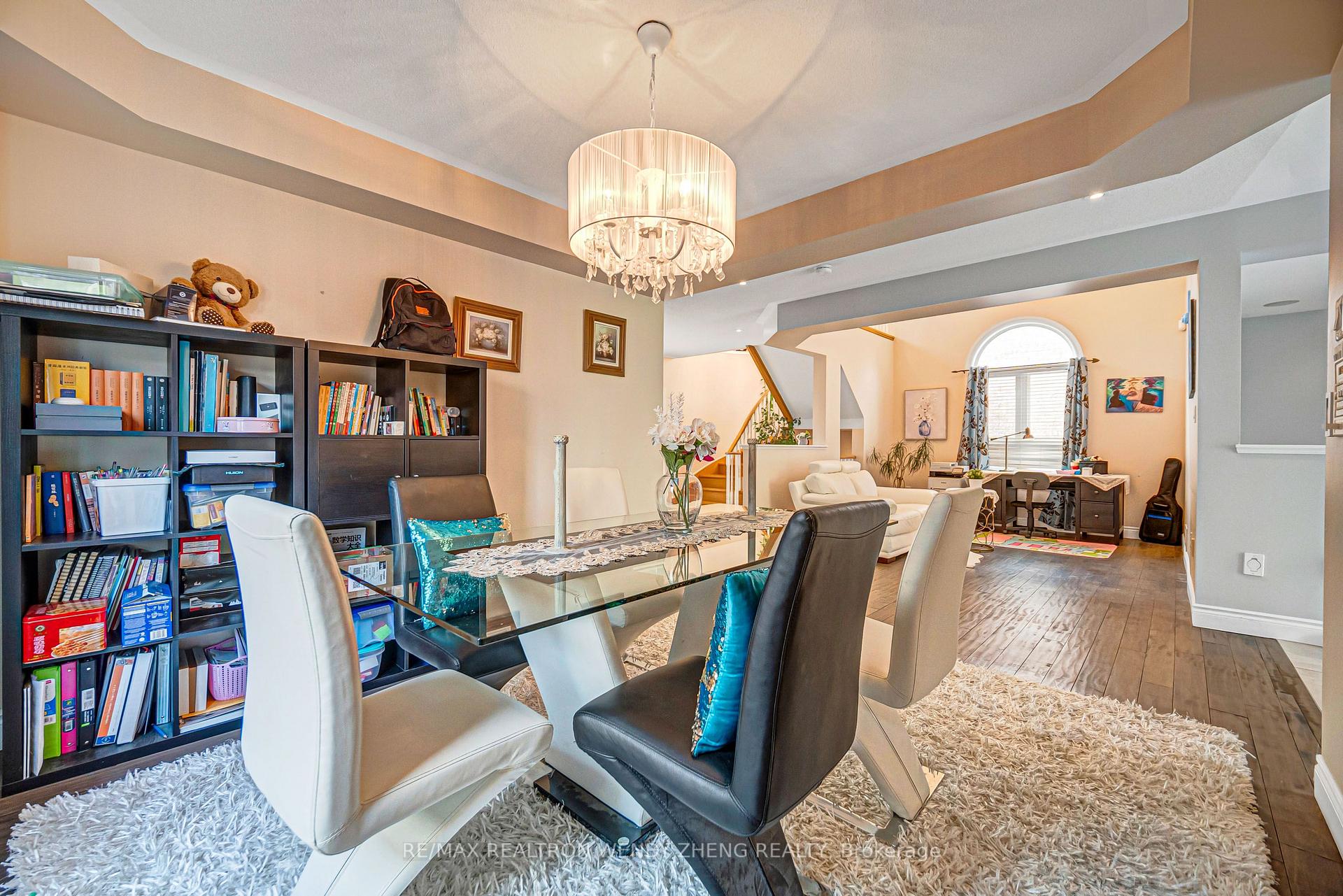 Photo 10 of 1507 Clearbrook Drive, Oshawa, Taunton — HOMEH