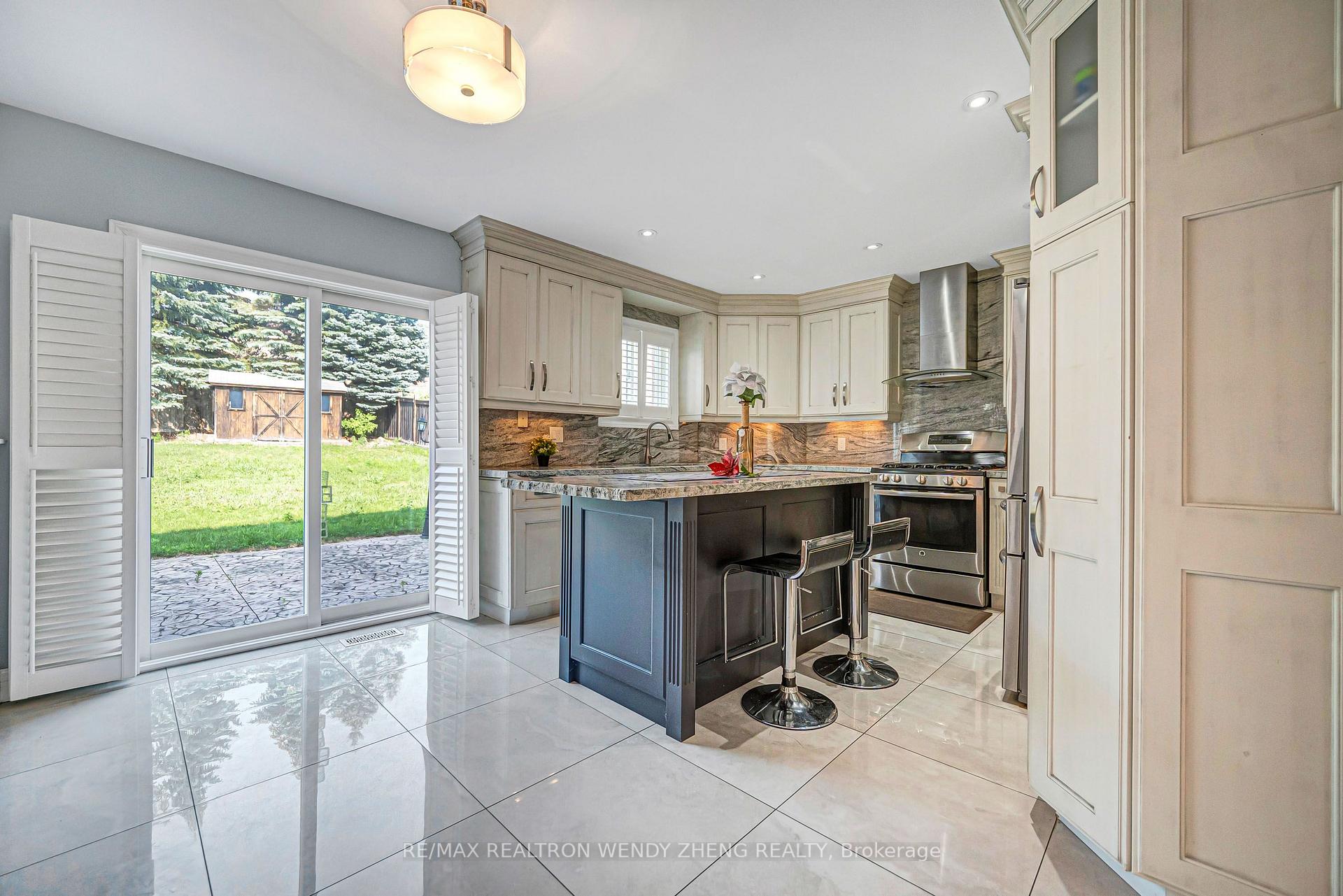 Photo 12 of 1507 Clearbrook Drive, Oshawa, Taunton — HOMEH