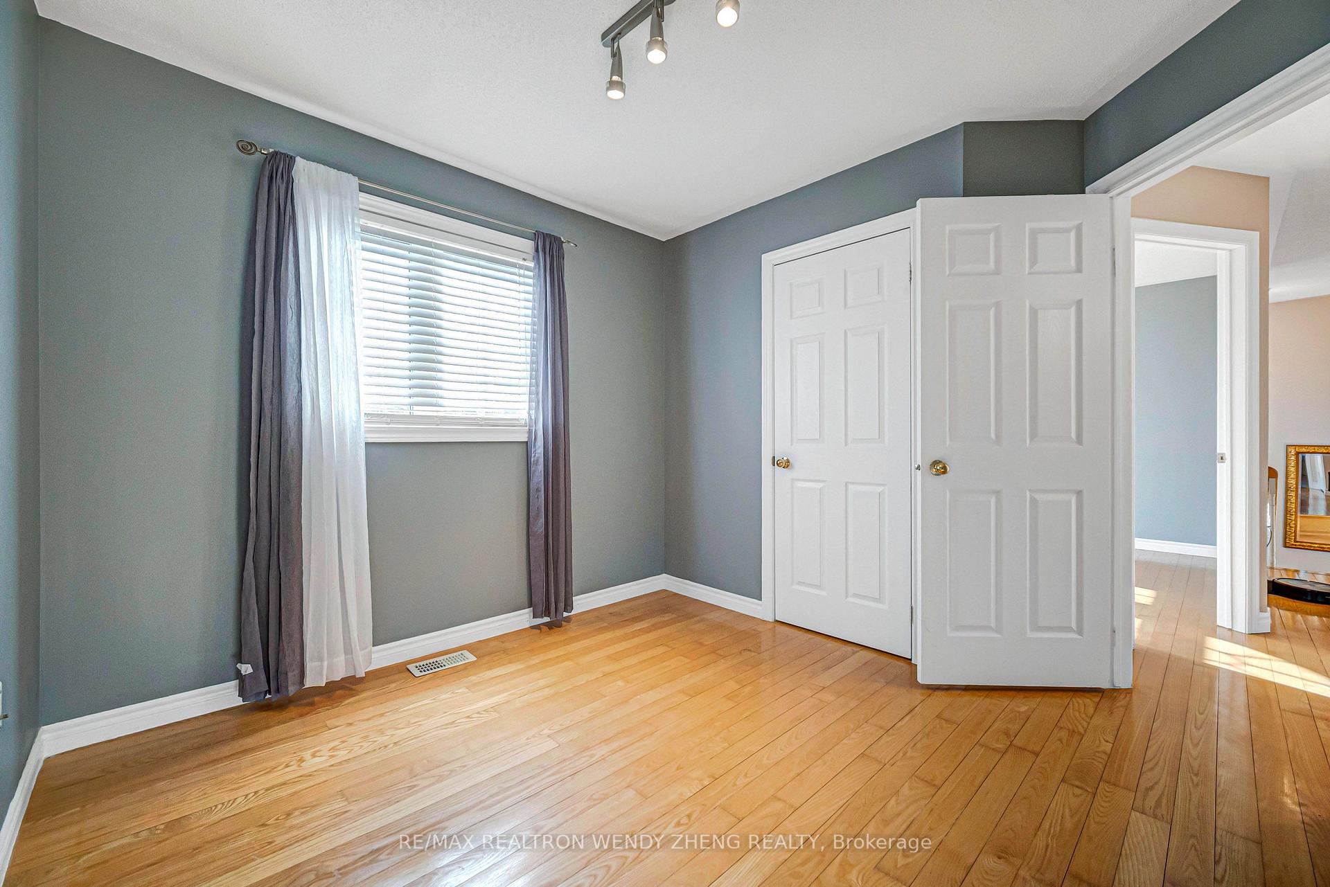 Photo 31 of 1507 Clearbrook Drive, Oshawa, Taunton — HOMEH