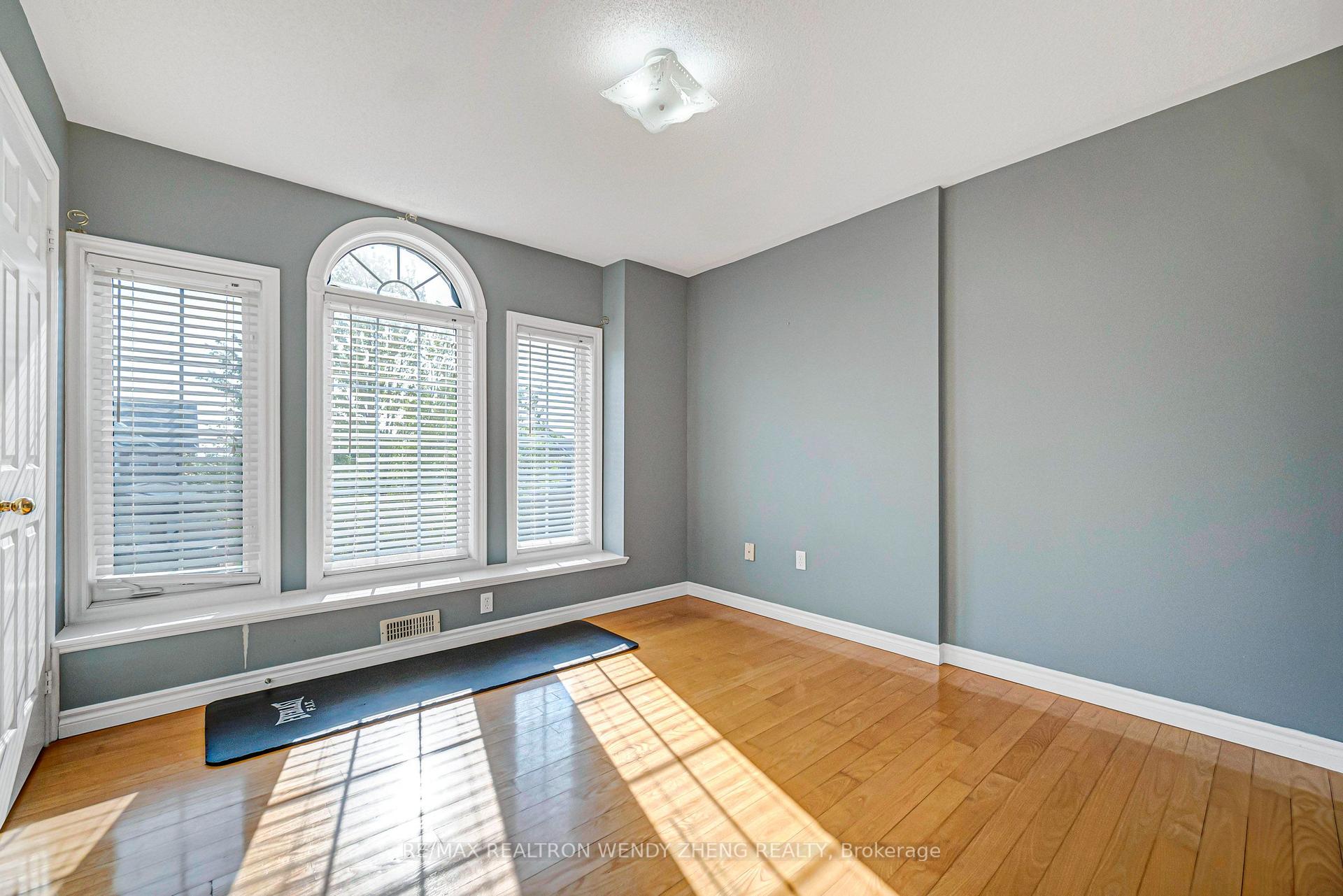 Photo 33 of 1507 Clearbrook Drive, Oshawa, Taunton — HOMEH