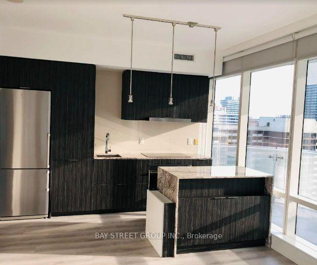 Photo 4 of Unit 1610, 1 Bloor Street E, Toronto, Church-Yonge Corridor — HOMEH