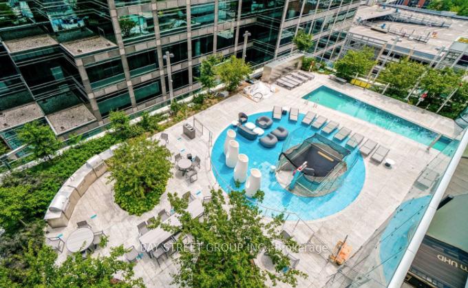 Photo 15 of Unit 1610, 1 Bloor Street E, Toronto, Church-Yonge Corridor — HOMEH