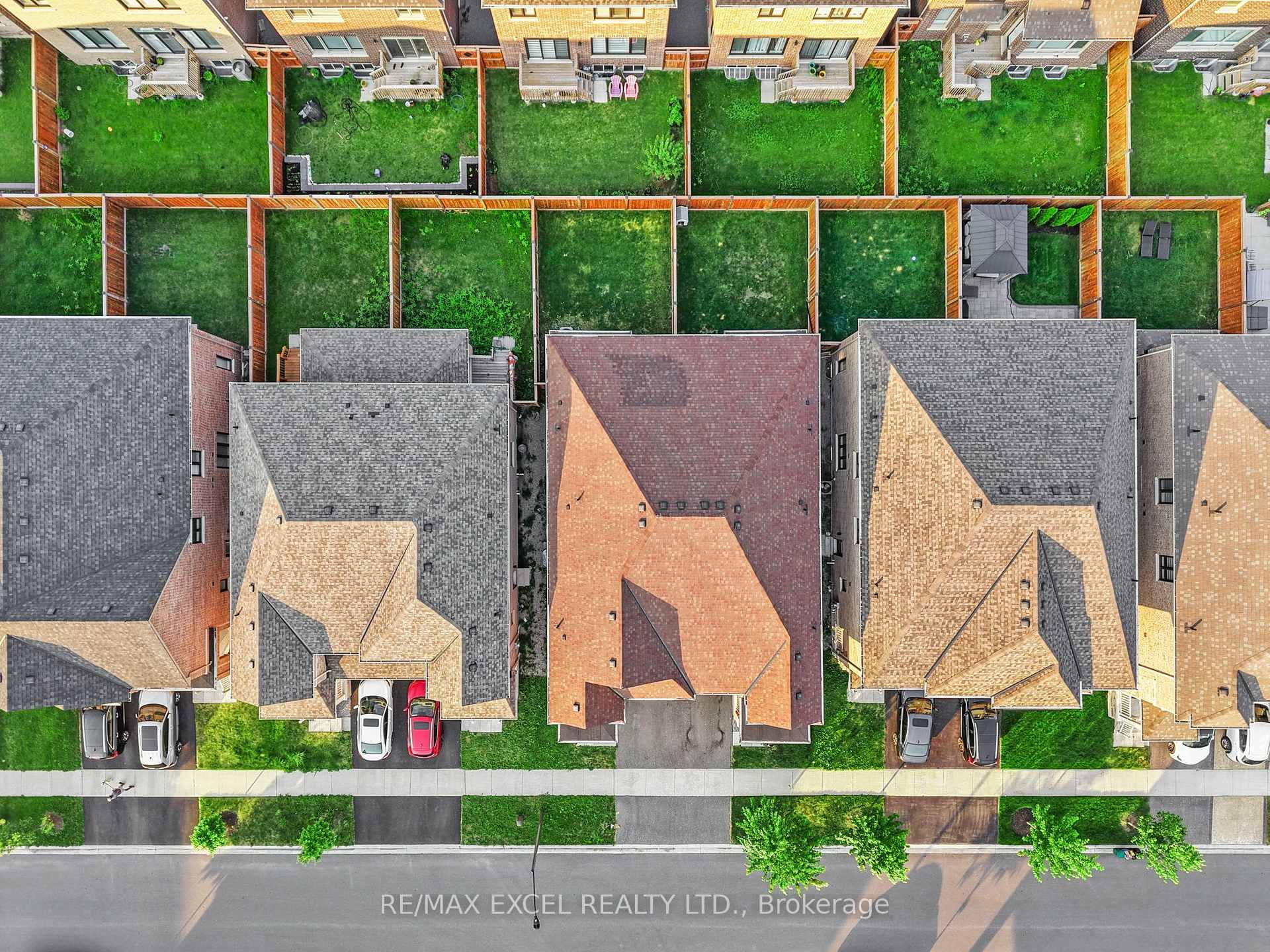 Photo 2 of 37 Macpherson Street, Whitby, Rural Whitby — HOMEH