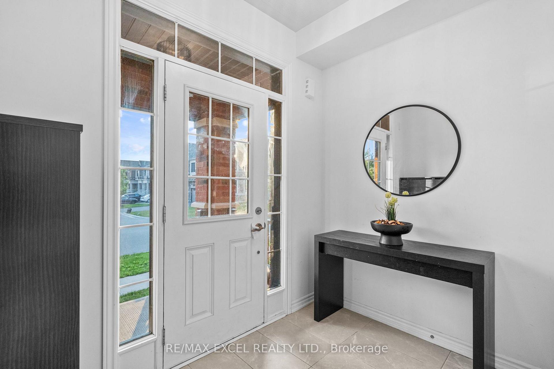 Photo 8 of 37 Macpherson Street, Whitby, Rural Whitby — HOMEH