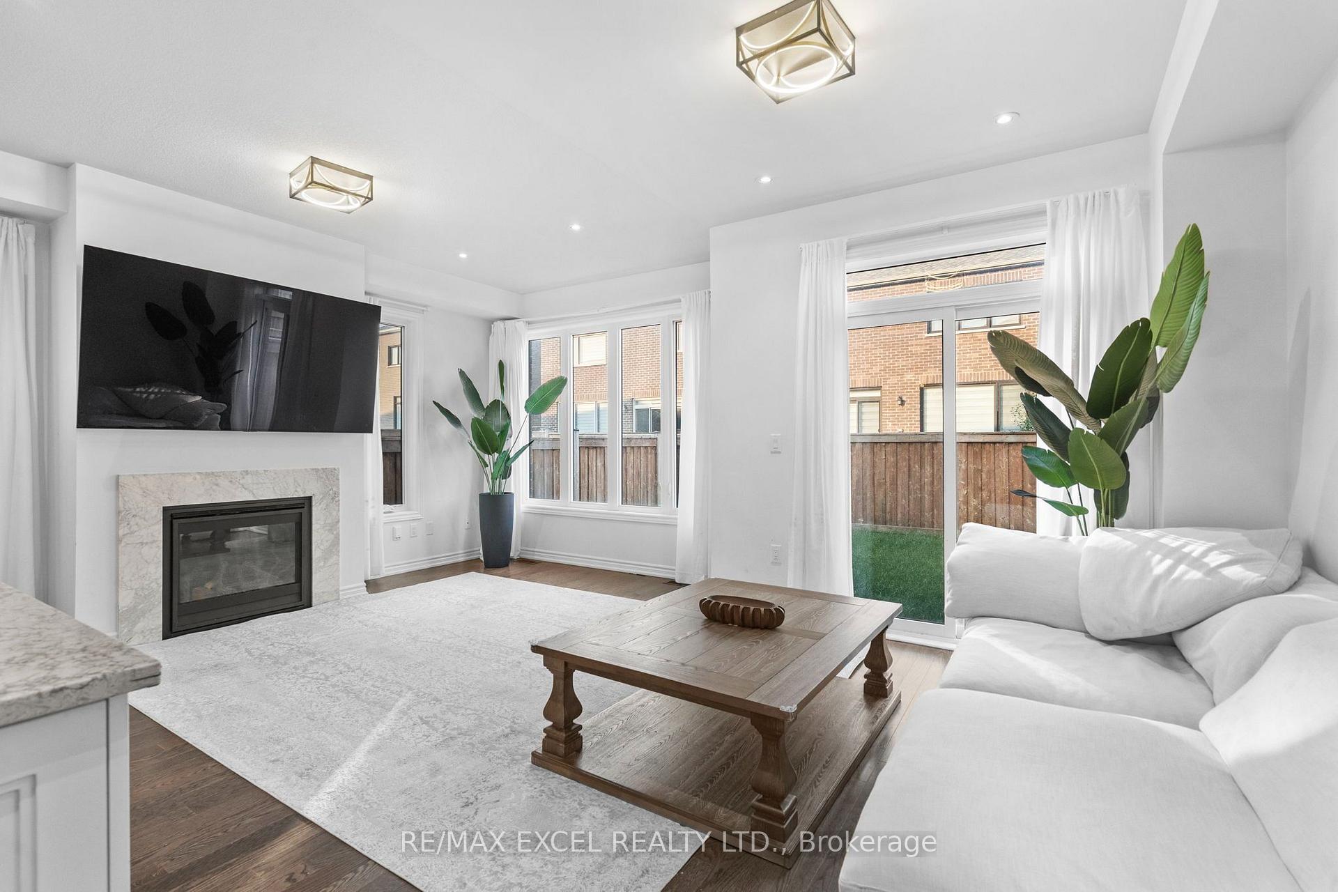 Photo 24 of 37 Macpherson Street, Whitby, Rural Whitby — HOMEH