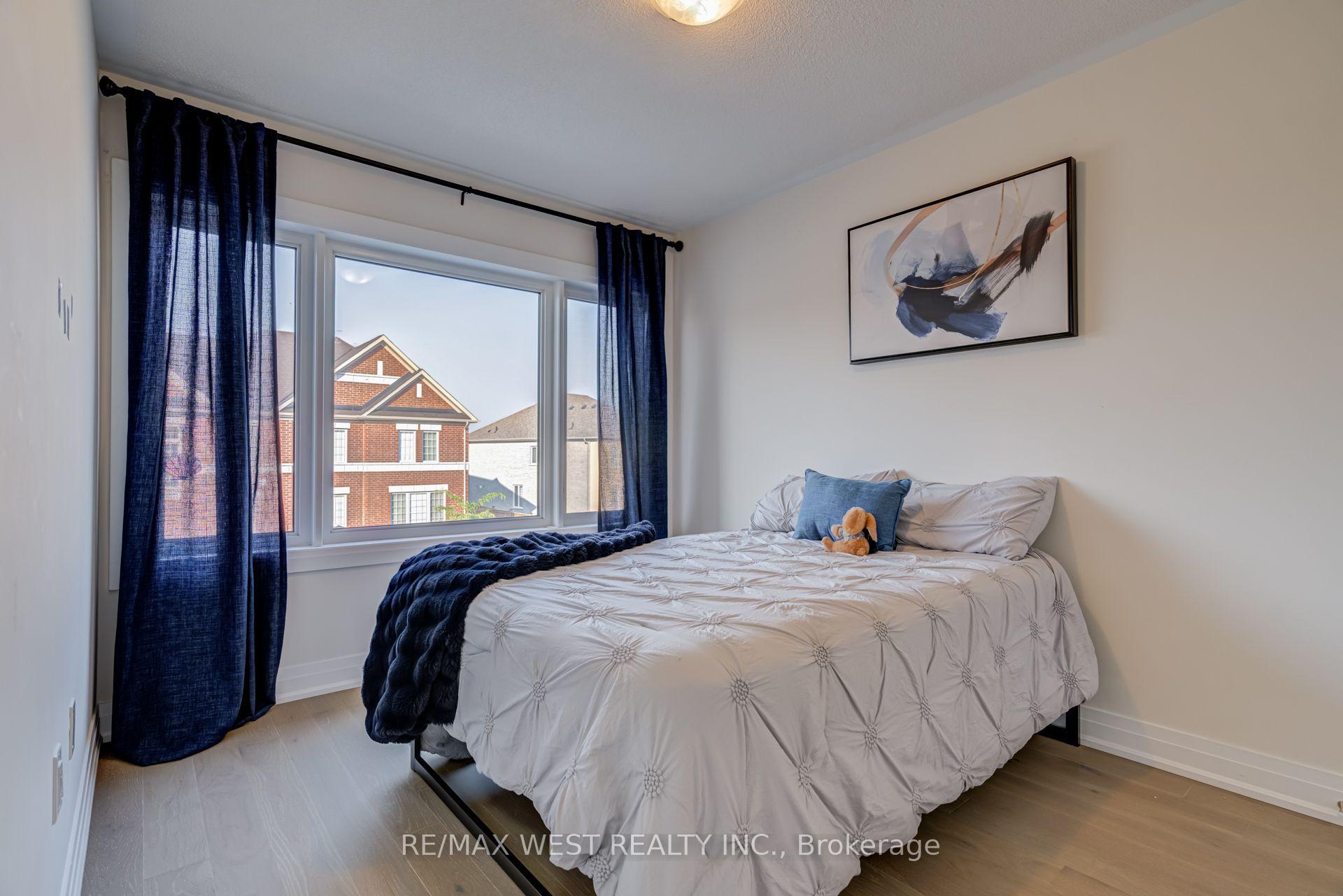 Photo 33 of 2688 Sapphire Drive, Pickering, Rural Pickering — HOMEH