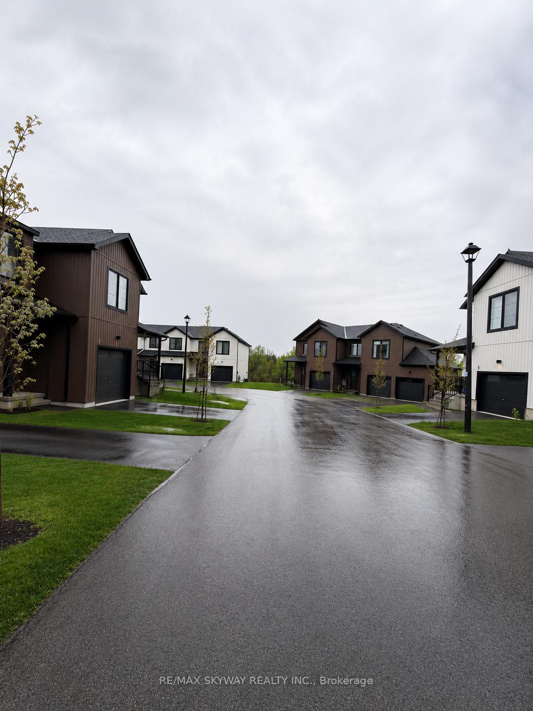 Photo 1 of 5 Trailside Drive, Haldimand — HOMEH