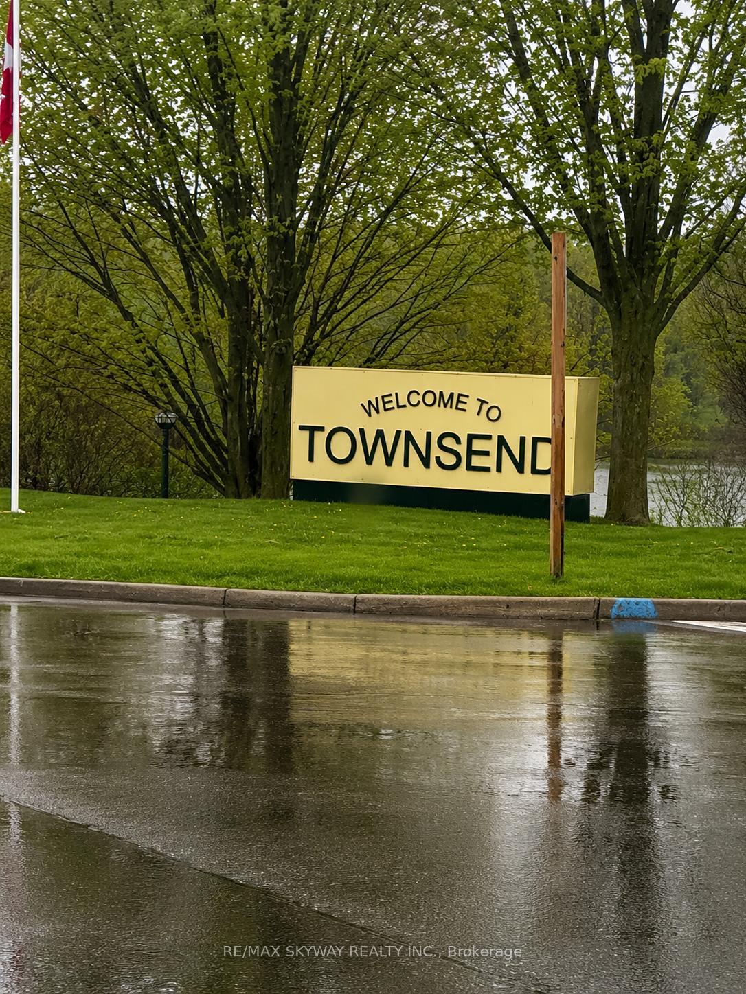 Photo 2 of 5 Trailside Drive, Haldimand — HOMEH