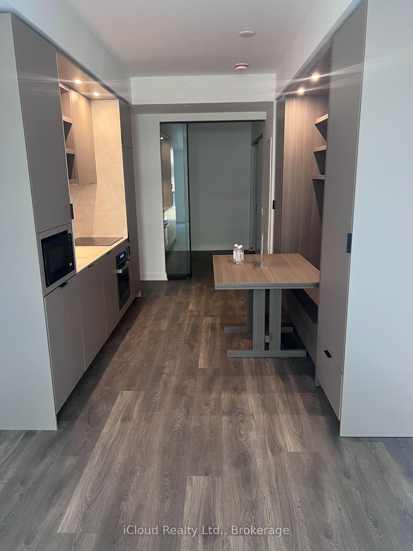 Photo 18 of Unit 821, 55 Charles Street E, Toronto, Church-Yonge Corridor — HOMEH