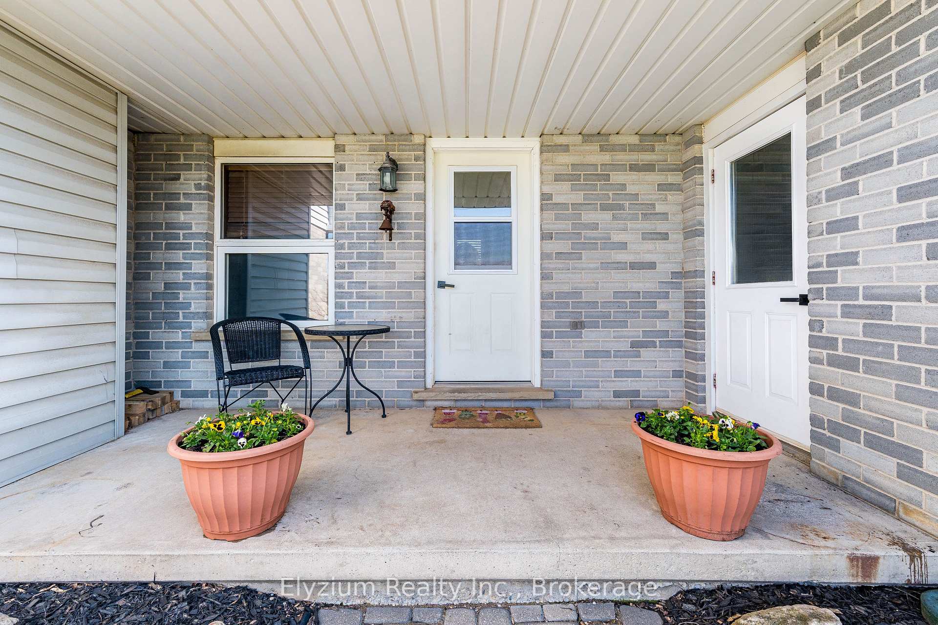Photo 4 of 11289 Guelph Line, Milton, Campbellville — HOMEH