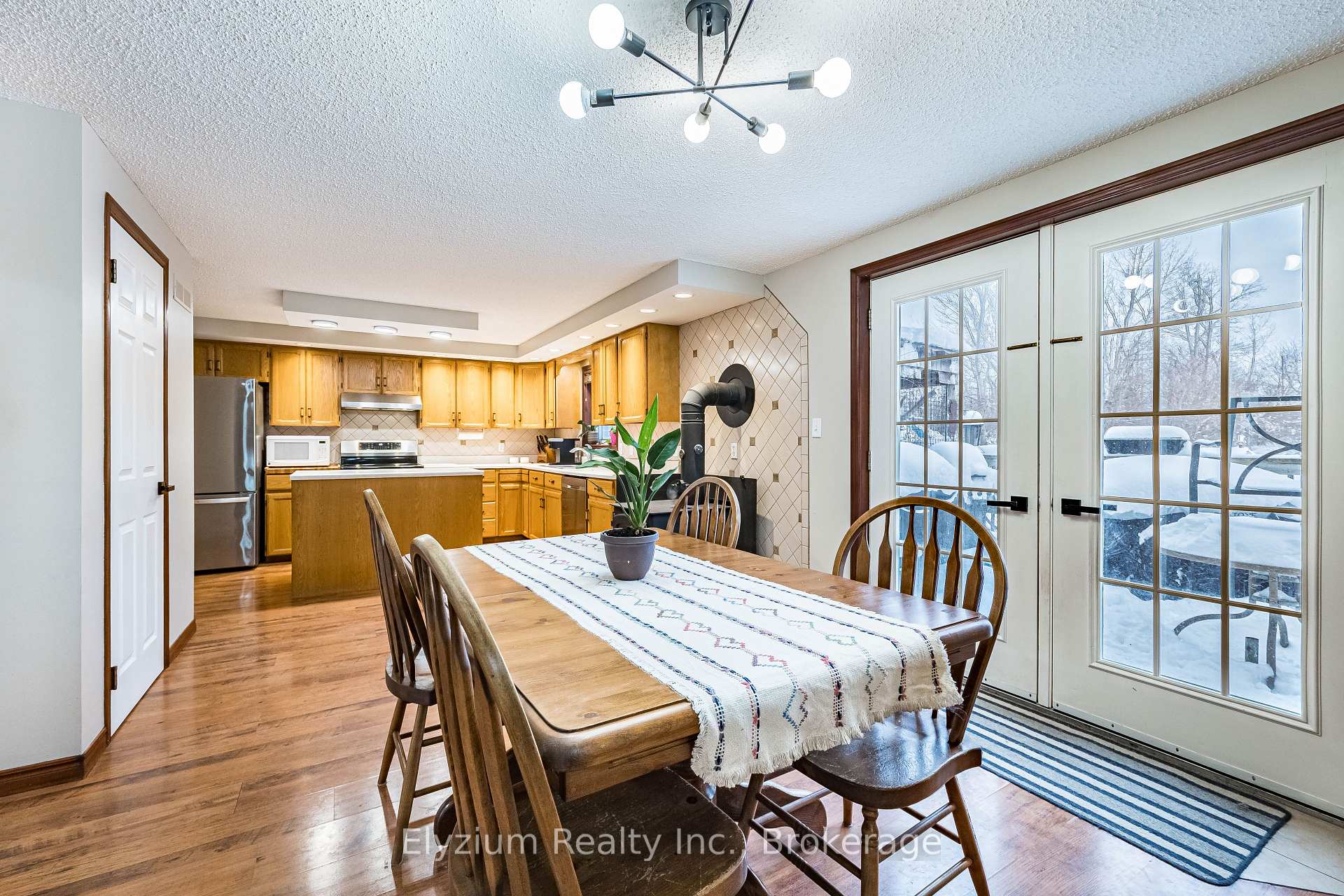 Photo 13 of 11289 Guelph Line, Milton, Campbellville — HOMEH