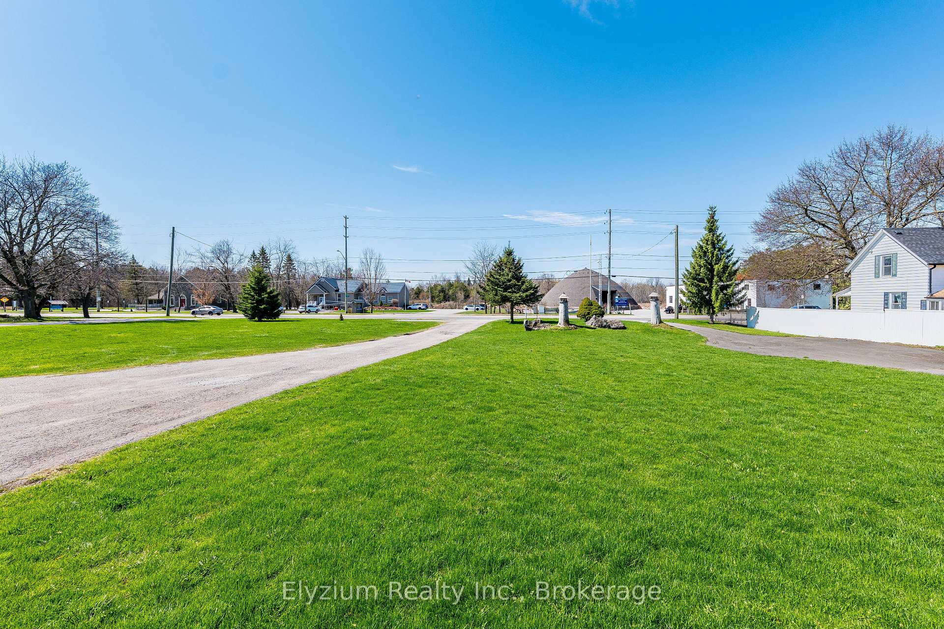 Photo 44 of 11289 Guelph Line, Milton, Campbellville — HOMEH