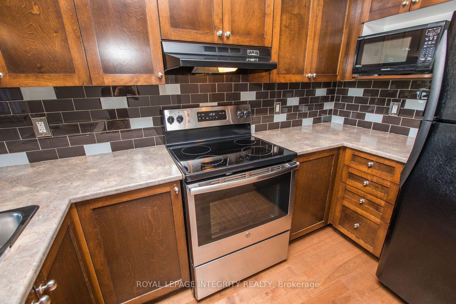 Photo 5 of 146 Berrigan Drive, Ottawa, Barrhaven - Longfields — HOMEH