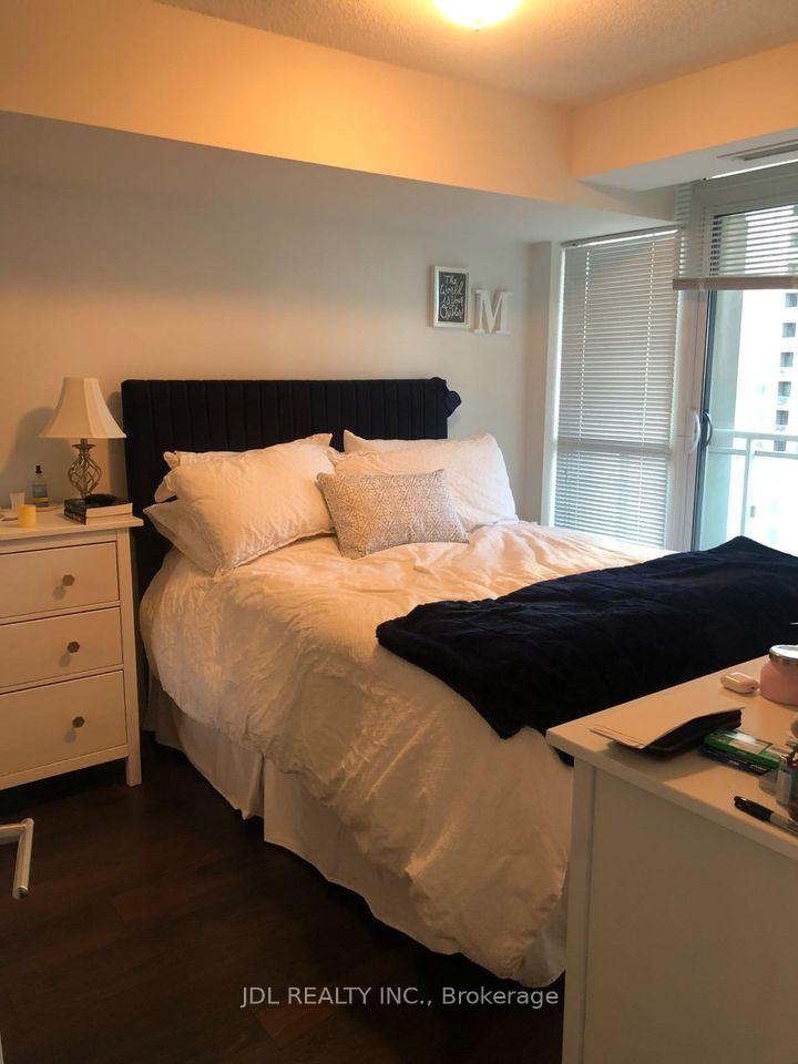 Photo 6 of Unit 1610, 35 Bastion Street, Toronto, Niagara — HOMEH