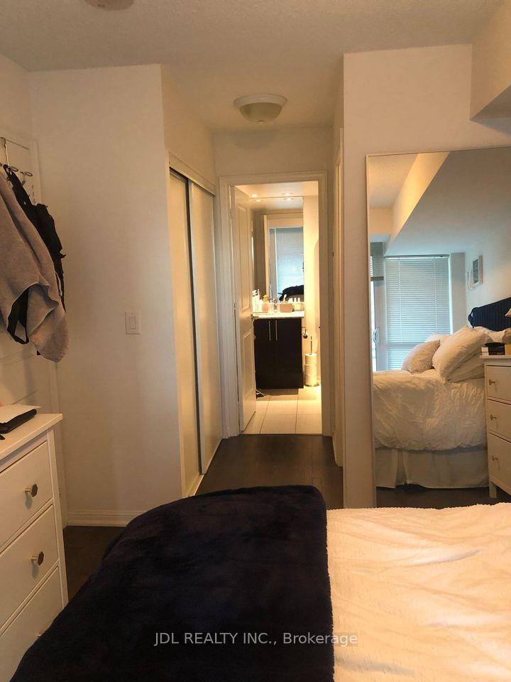 Photo 7 of Unit 1610, 35 Bastion Street, Toronto, Niagara — HOMEH