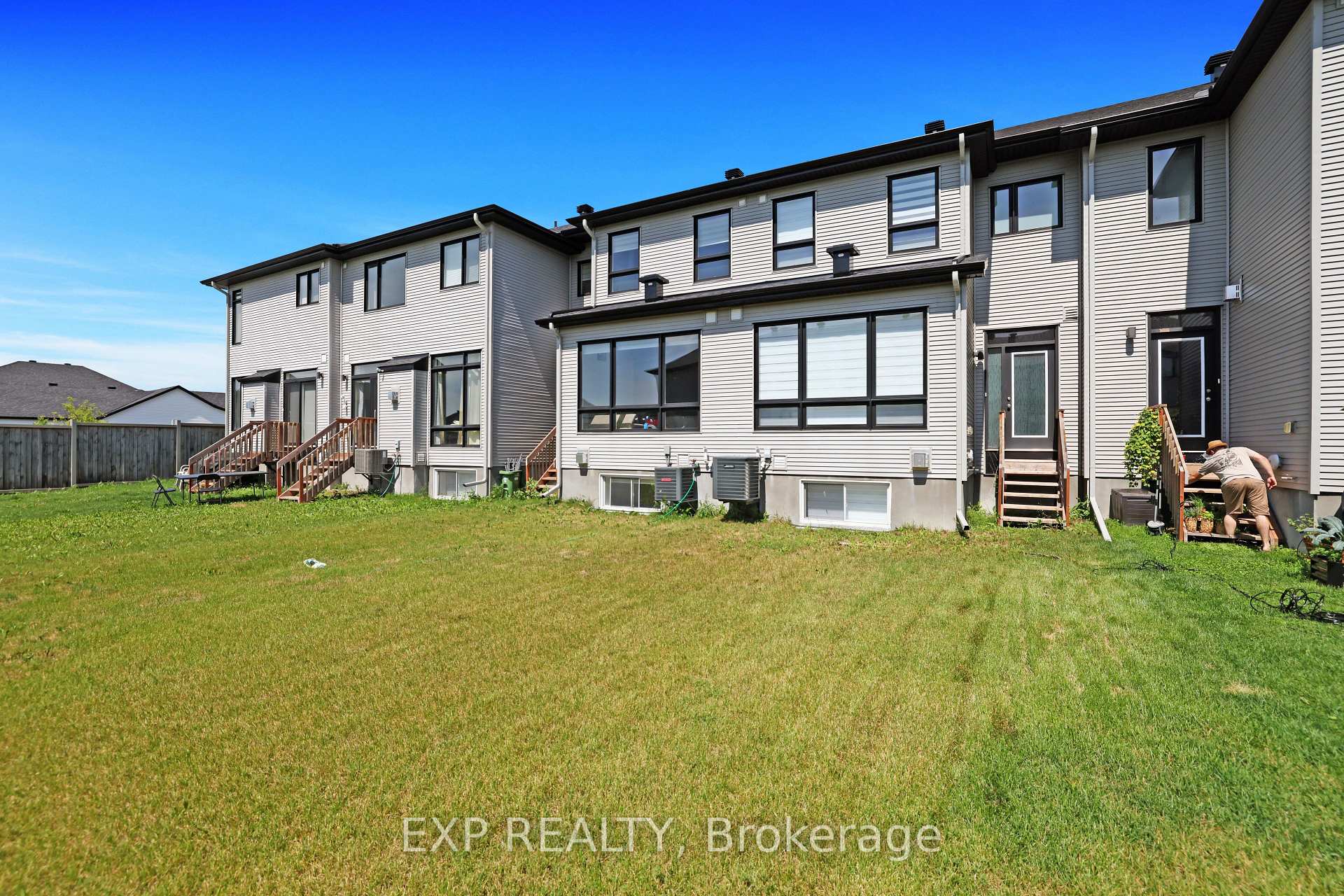 Photo 21 of 56 Canvasback Ridge, Ottawa, Riverside South/Gloucester Glen — HOMEH