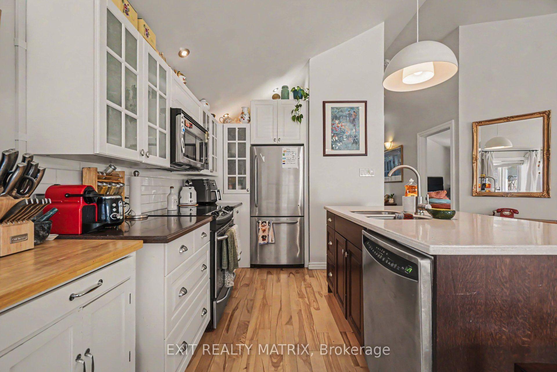 Photo 10 of 59 Laval Street, Ottawa, Vanier — HOMEH