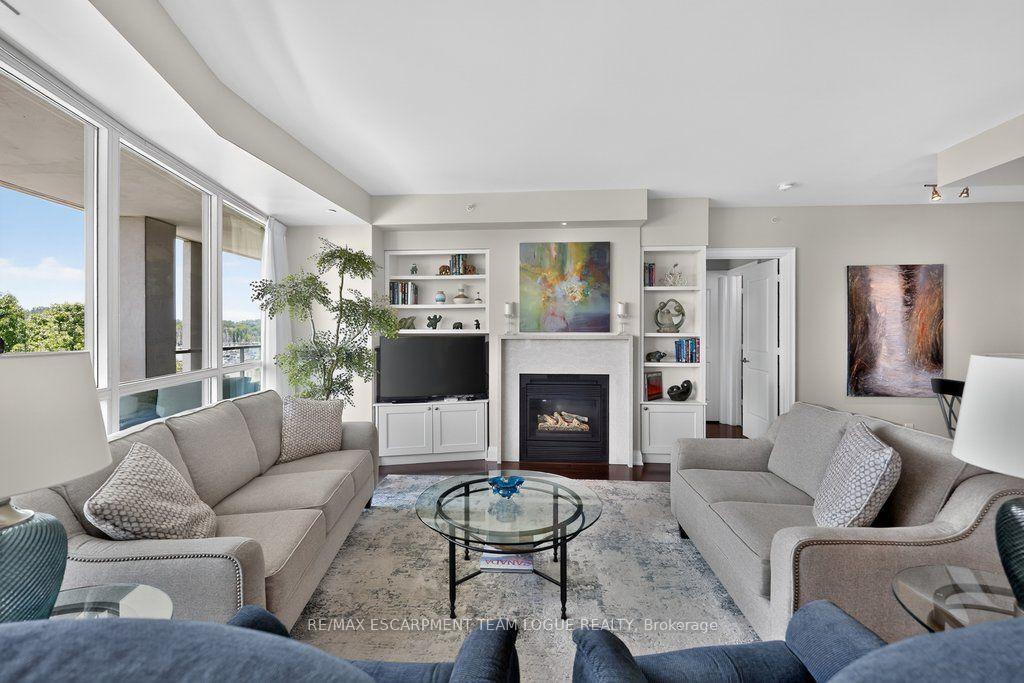 Photo 10 of Unit 317, 11 Bronte Road, Oakville, Bronte — HOMEH