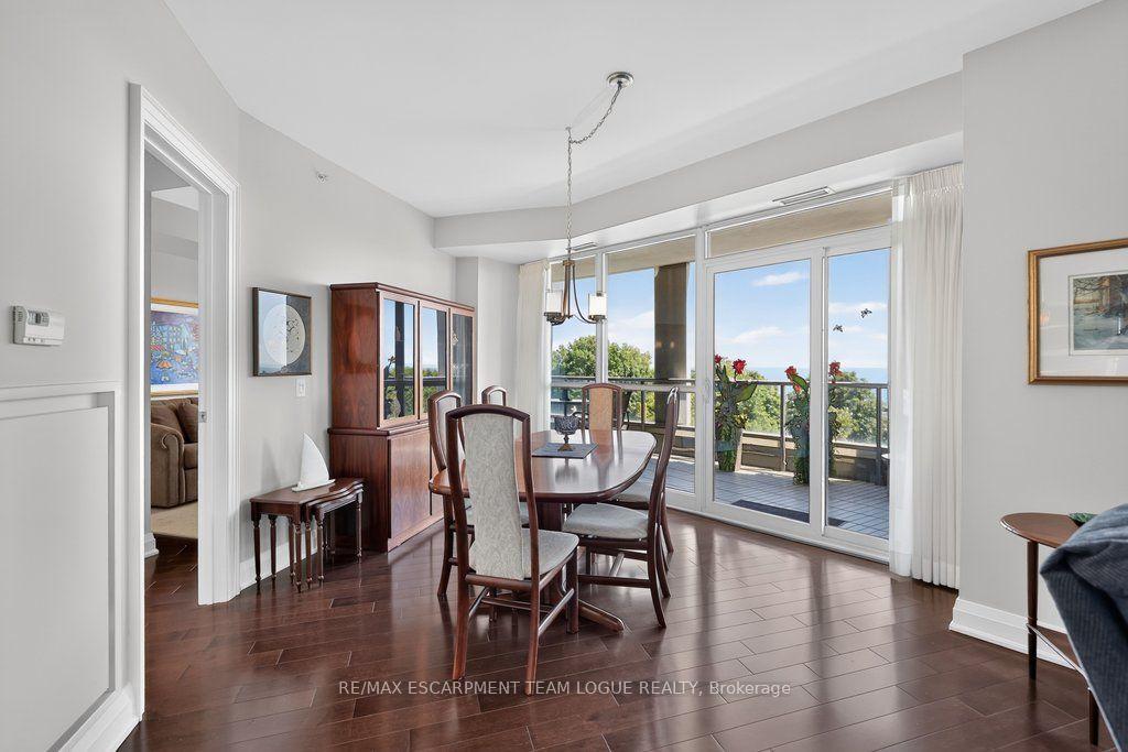 Photo 12 of Unit 317, 11 Bronte Road, Oakville, Bronte — HOMEH