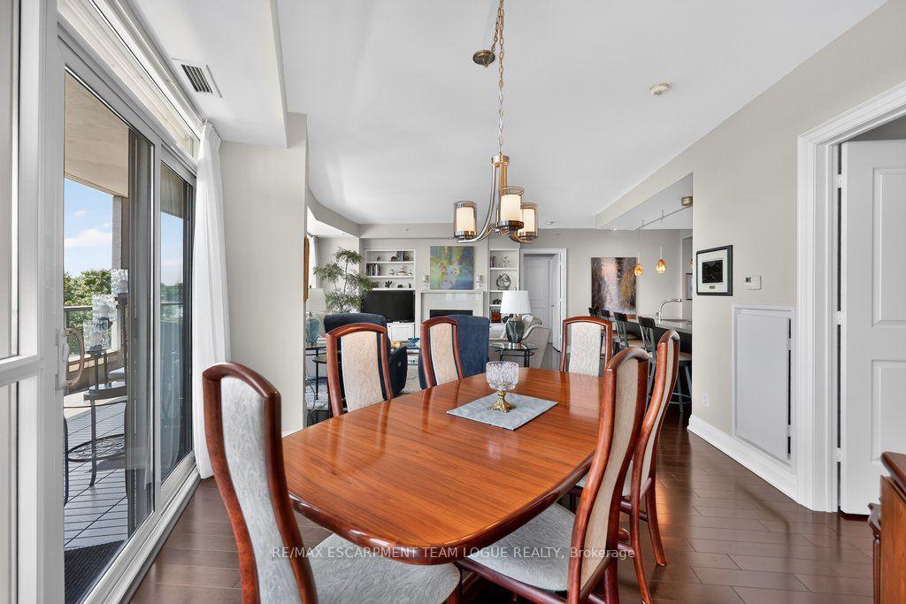 Photo 13 of Unit 317, 11 Bronte Road, Oakville, Bronte — HOMEH