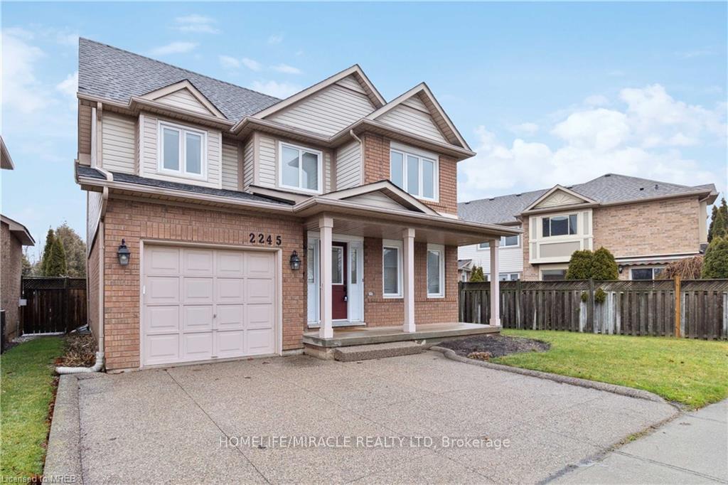 Photo 3 of 2245 Pathfinder Drive, Burlington, Orchard — HOMEH