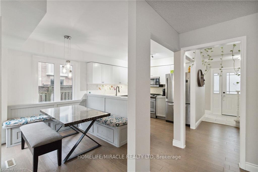 Photo 11 of 2245 Pathfinder Drive, Burlington, Orchard — HOMEH