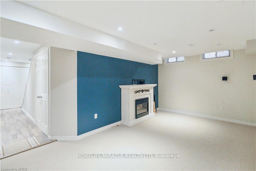 Photo 19 of 2245 Pathfinder Drive, Burlington, Orchard — HOMEH