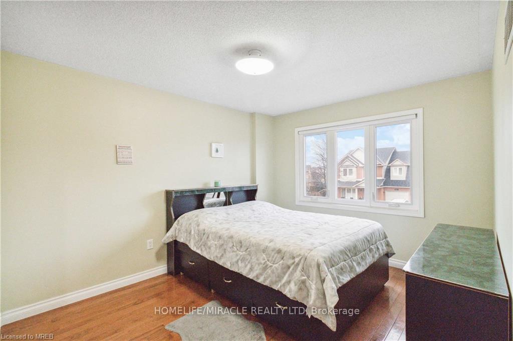 Photo 23 of 2245 Pathfinder Drive, Burlington, Orchard — HOMEH