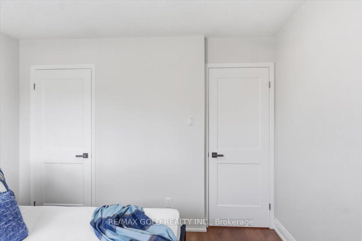 Photo 16 of 29 Tralee Street, Brampton, Heart Lake West — HOMEH