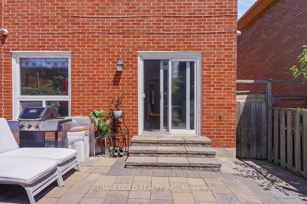 Photo 33 of 29 Tralee Street, Brampton, Heart Lake West — HOMEH