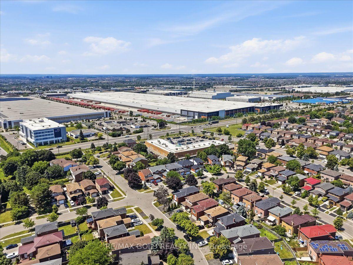 Photo 37 of 29 Tralee Street, Brampton, Heart Lake West — HOMEH